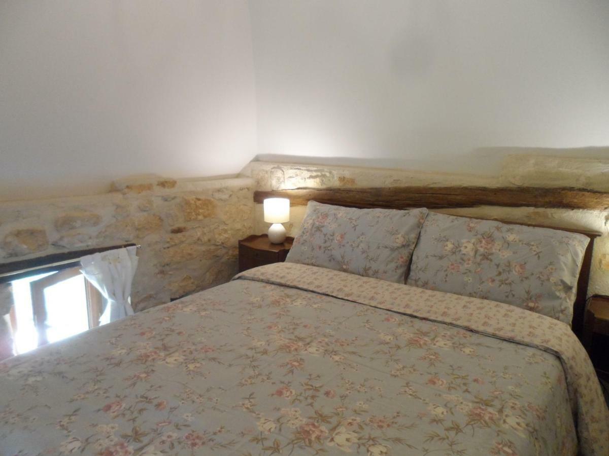 La Petite Tour Villa Carlux Ngoại thất bức ảnh